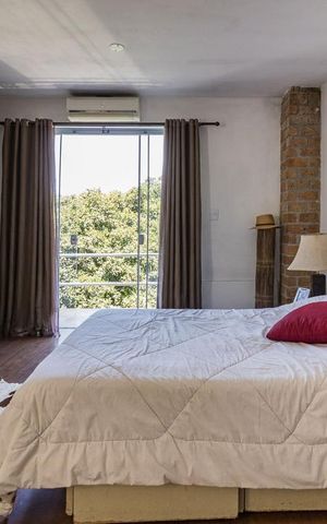 Casa à venda com 200m², 3 quartos e 3 vagas Casa à venda com 200m², 3 quartos e 3 vagasDormitório