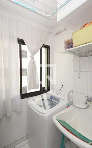 Apartamento à venda com 57m², 2 quartos e 1 vagaÁrea de Serviço