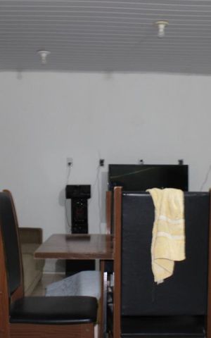 Casa à venda com 80m², 3 quartos e 2 vagasSala/Cozinha