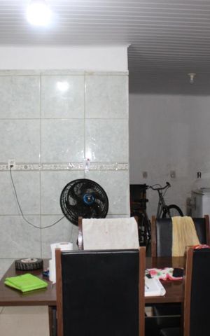 Casa à venda com 80m², 3 quartos e 2 vagasSala/Cozinha