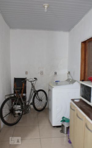 Casa à venda com 80m², 3 quartos e 2 vagasÀrea de Serviço