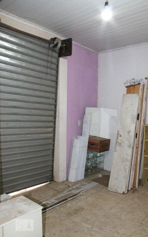 Casa à venda com 80m², 3 quartos e 2 vagasQuarto de Serviço