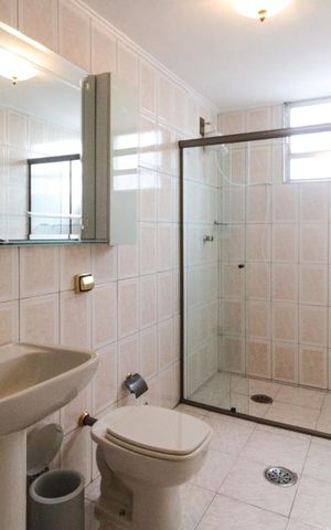 Apartamento à venda com 72m², 2 quartos e 1 vaga Apartamento à venda com 72m², 2 quartos e 1 vagaBanheiro