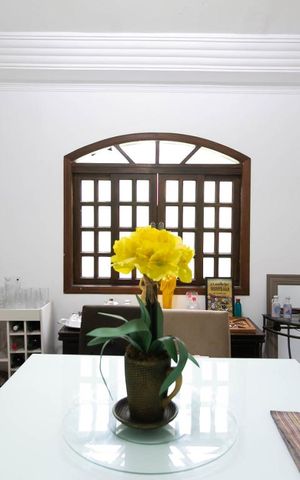 Casa à venda com 300m², 4 quartos e 9 vagasCopa