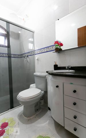 Casa à venda com 300m², 4 quartos e 9 vagasBanheiro 1