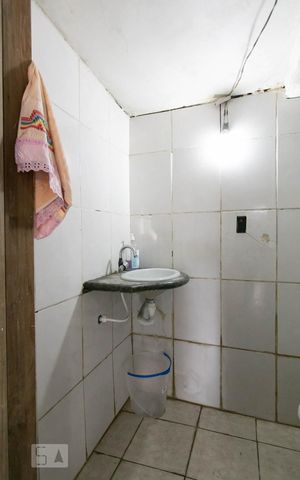 Casa à venda com 300m², 4 quartos e 9 vagasBanheiro 3 salão de festa