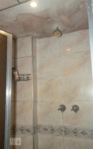 Apartamento à venda com 90m², 2 quartos e sem vagaBanheiro