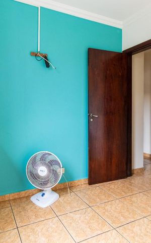 Casa à venda com 160m², 4 quartos e 2 vagas Casa à venda com 160m², 4 quartos e 2 vagasQuarto 2