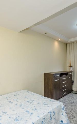Casa à venda com 350m², 5 quartos e 8 vagasQuarto 4