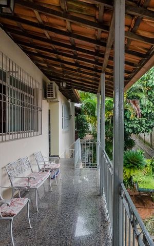 Casa à venda com 350m², 5 quartos e 8 vagasvaranda