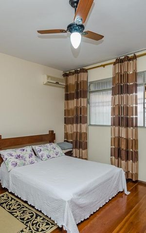 Casa à venda com 350m², 5 quartos e 8 vagasSuíte