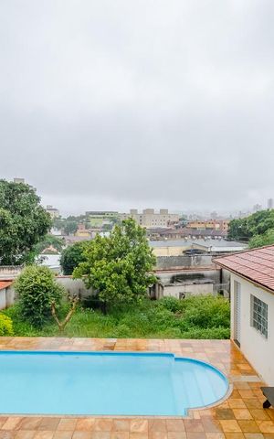 Casa à venda com 350m², 5 quartos e 8 vagasQuarto 4