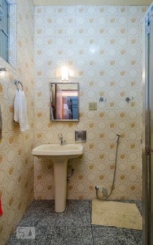 Casa à venda com 350m², 5 quartos e 8 vagasBanheiro da Suíte