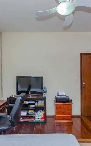 Casa à venda com 350m², 5 quartos e 8 vagasQuarto 2