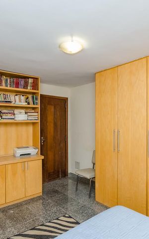 Casa à venda com 350m², 5 quartos e 8 vagasQuarto 5