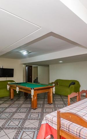Casa à venda com 350m², 5 quartos e 8 vagasSala 3 piso inferior
