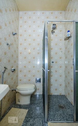 Casa à venda com 350m², 5 quartos e 8 vagasBanheiro da Suíte