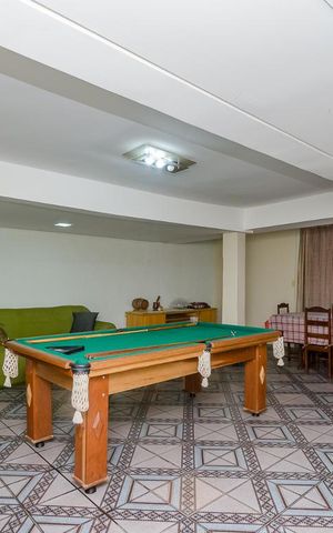 Casa à venda com 350m², 5 quartos e 8 vagasSala 3 piso inferior