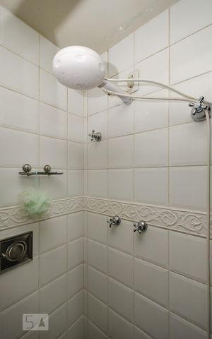 Casa à venda com 350m², 5 quartos e 8 vagasBanheiro Social 2