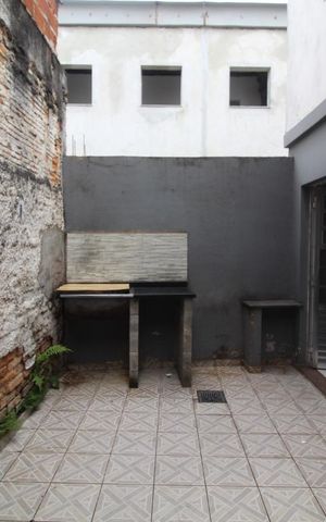 Casa à venda com 261m², 2 quartos e 2 vagasQuintal