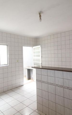 Casa à venda com 261m², 2 quartos e 2 vagasCozinha