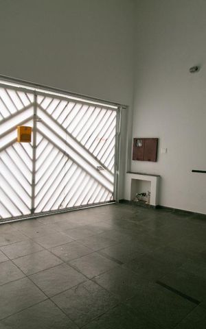 Casa à venda com 160m², 2 quartos e 2 vagas Casa à venda com 160m², 2 quartos e 2 vagasGaragem