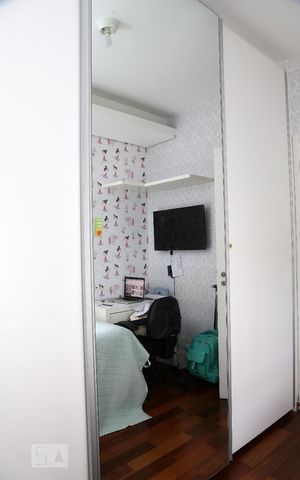 Apartamento à venda com 142m², 4 quartos e 2 vagasQuarto 1 