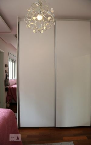Apartamento à venda com 142m², 4 quartos e 2 vagasQuarto 2 