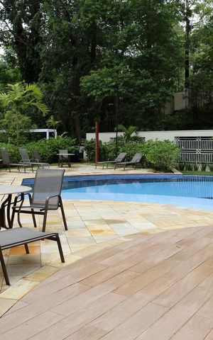 Apartamento à venda com 142m², 4 quartos e 2 vagasÁrea Comum - Piscina