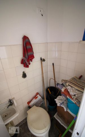 Apartamento à venda com 80m², 2 quartos e 1 vaga Apartamento à venda com 80m², 2 quartos e 1 vagaLavabo
