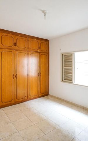 Casa para alugar com 100m², 2 quartos e 2 vagas Casa para alugar com 100m², 2 quartos e 2 vagasQuarto 02