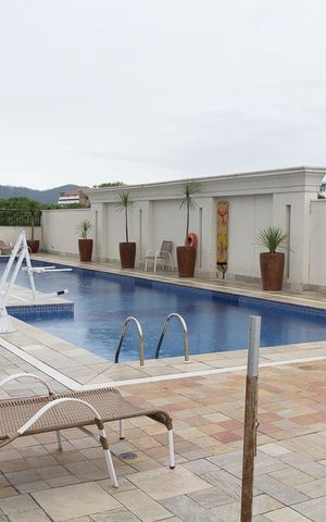 Apartamento para alugar com 100m², 3 quartos e 2 vagas Apartamento para alugar com 100m², 3 quartos e 2 vagasPiscina
