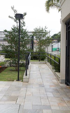 Apartamento para alugar com 100m², 3 quartos e 2 vagas Apartamento para alugar com 100m², 3 quartos e 2 vagasRampa de acesso para o hall de entrada