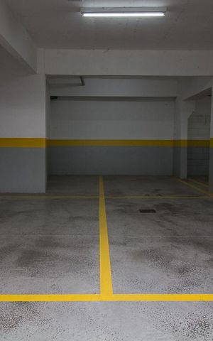 Apartamento para alugar com 100m², 3 quartos e 2 vagas Apartamento para alugar com 100m², 3 quartos e 2 vagasEstacionamento