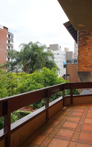 Casa para alugar com 238m², 4 quartos e 2 vagasSala - Varanda