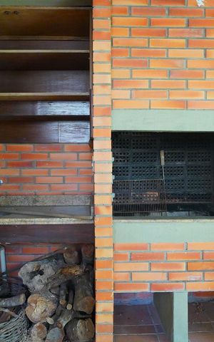 Casa para alugar com 238m², 4 quartos e 2 vagasChurrasqueira