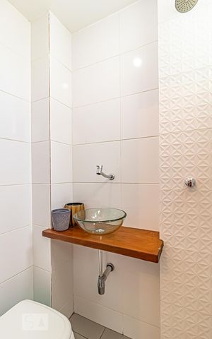 Apartamento à venda com 87m², 2 quartos e 1 vagaBanheiro de Serviço