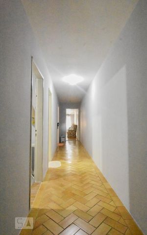 Casa à venda com 500m², 8 quartos e 5 vagasCorredfor