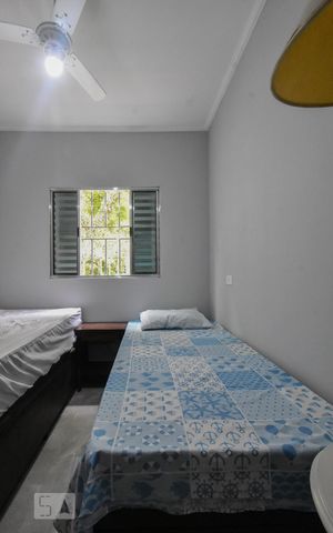 Casa à venda com 500m², 8 quartos e 5 vagasBanheiro do Quarto 1