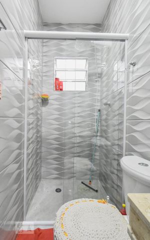 Casa à venda com 500m², 8 quartos e 5 vagasBanheiro 02