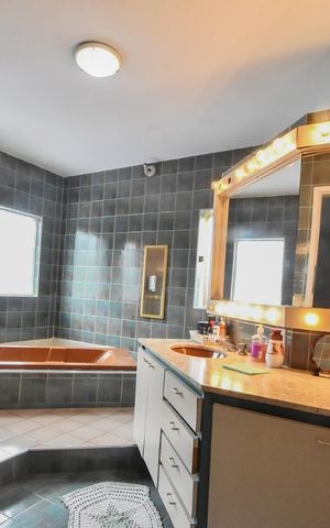 Casa à venda com 500m², 8 quartos e 5 vagasBanheiro Suíte 01