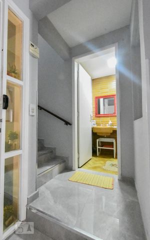 Casa à venda com 500m², 8 quartos e 5 vagasCorredor