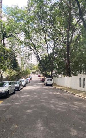 Apartamento para alugar com 290m², 4 quartos e 3 vagas Apartamento para alugar com 290m², 4 quartos e 3 vagasVista da Rua