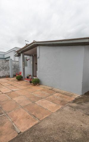Casa para alugar com 200m², 2 quartos e 1 vagaFachada
