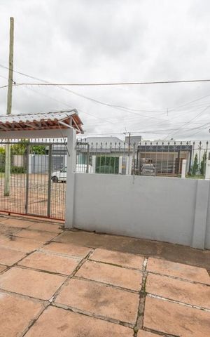 Casa para alugar com 200m², 2 quartos e 1 vagaPátio frente