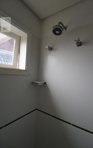 Casa de condomínio à venda com 407m², 4 quartos e sem vagaBanheiro da Suíte 4