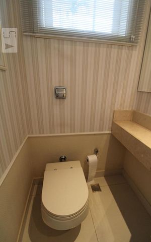 Casa de condomínio à venda com 407m², 4 quartos e sem vagaLavabo