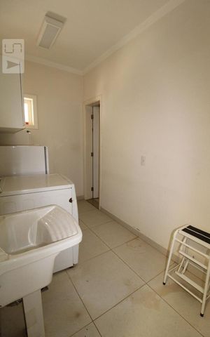 Casa de condomínio à venda com 407m², 4 quartos e sem vagaÁrea de Serviço