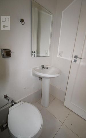 Casa de condomínio à venda com 407m², 4 quartos e sem vagaBanheiro de Serviço