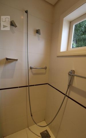 Casa de condomínio à venda com 407m², 4 quartos e sem vagaBanheiro da Suíte 2